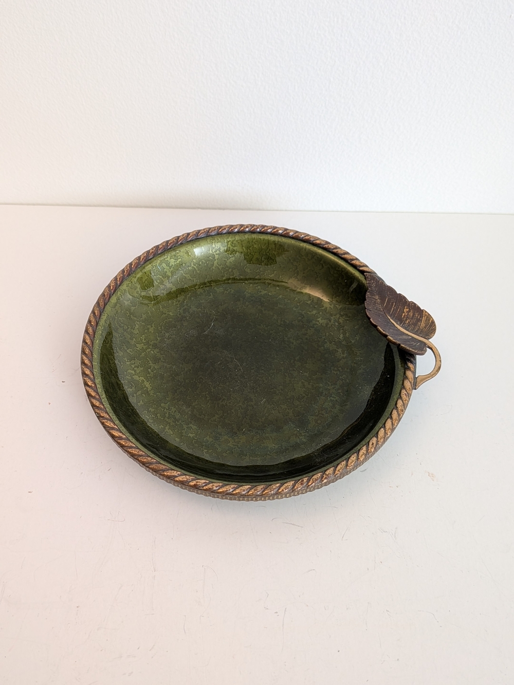 Vtg Evans Brass Green enamelled ring trinket dish Twisted edge Leaf Catch-all